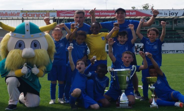 Die U9 von Blau-Weiß Linz gewann die Fielmann-Juniors-Trophy 2019. (Foto: SVR)