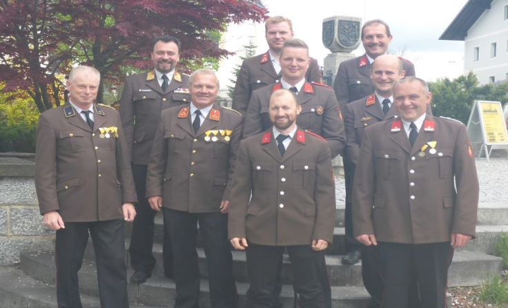 Einige Mitglieder der FF Pattigham wurden befördert. (Foto: FF Pattigham)