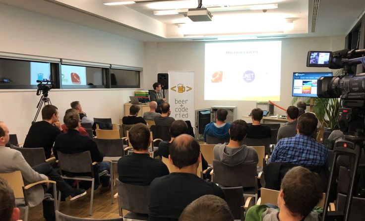 Fachgespräche in entspannter Atmosphäre (Foto: Beer+Code)