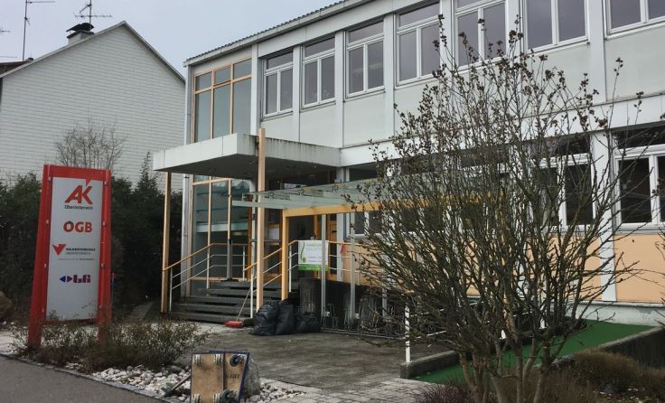 Die Arbeiterkammer Ried residiert vorübergehend im alten ISG-Gebäude. (Foto: Tips)