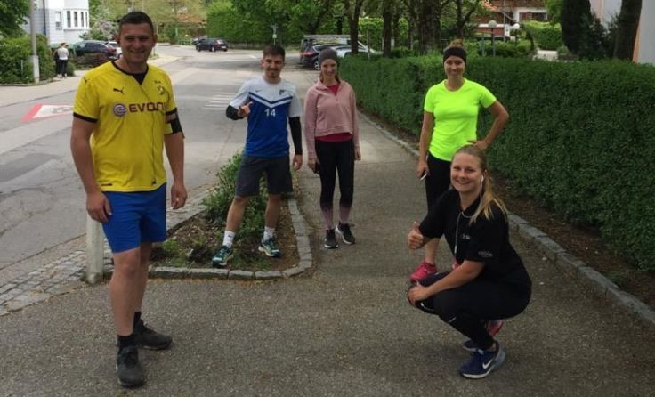 Eine Gruppe der LJ Tumeltsham lief auch in Ried. (Foto: LJ Tumeltsham)