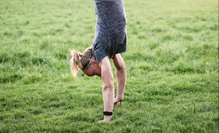 Handstandgehen ist eine der Disziplinen für die sportlicheren Teilnehmer. (Foto: ÖTB)