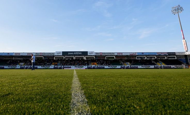 Der Rasen in der josko Arena ist reif für die Bundesliga. (Foto: GEPA/Florian Ertl)