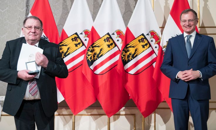 Johann Raschhofer (l.) und LH Thomas Stelzer (Foto: Land OÖ)