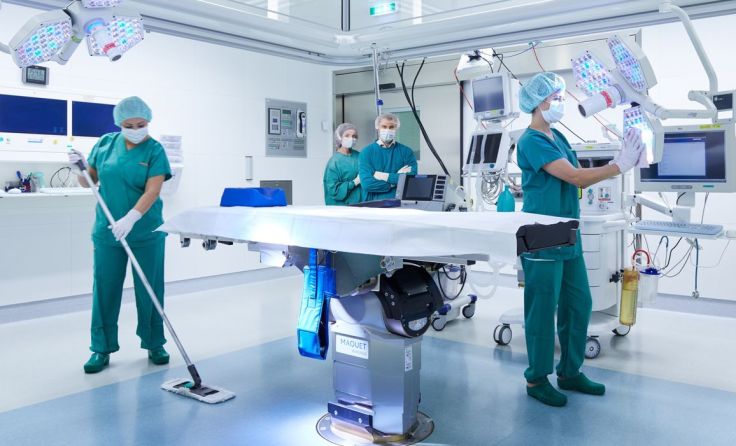Wenzel Schmidt zählt das Reinigungspersonal zu den Systemerhaltern. (Foto: Schmidt Holding)