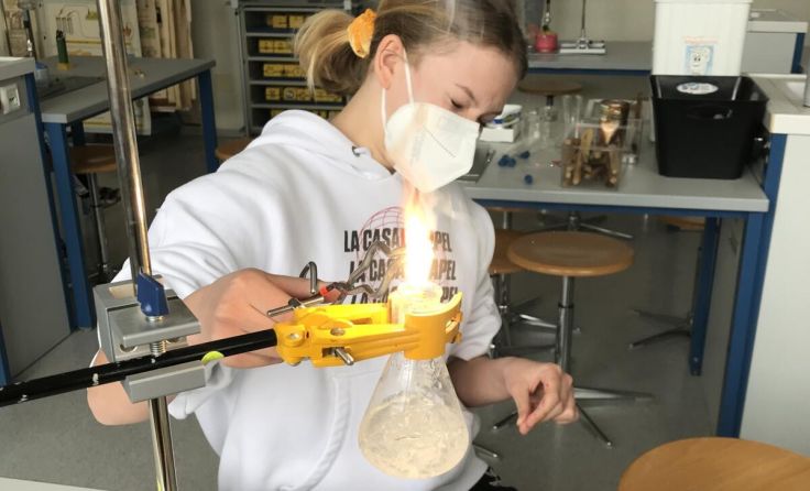 Im Unterricht wurden viele Experimente durchgeführt. (Foto: MS St. Martin)