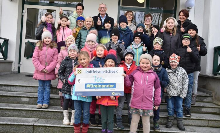 700 Euro für die Volksschule St. Georgen bei Obernberg (Foto: Schulkooperation)