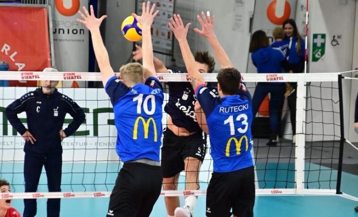 Doppelblock des UVC mit Joachim Hesselholt (zehn) und Tomek Rutecki (13) (Foto: Wakolbinger)