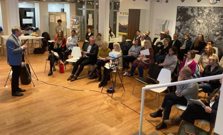 Es gab rege Diskussion zwischen Bürgern und Politikern. (Foto: rmooe.at)