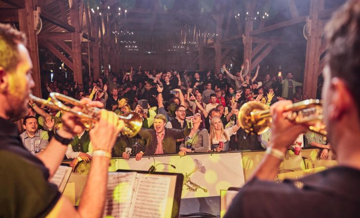 Party im Woodstock-Stadel (Foto: Klaus Mittermayr)