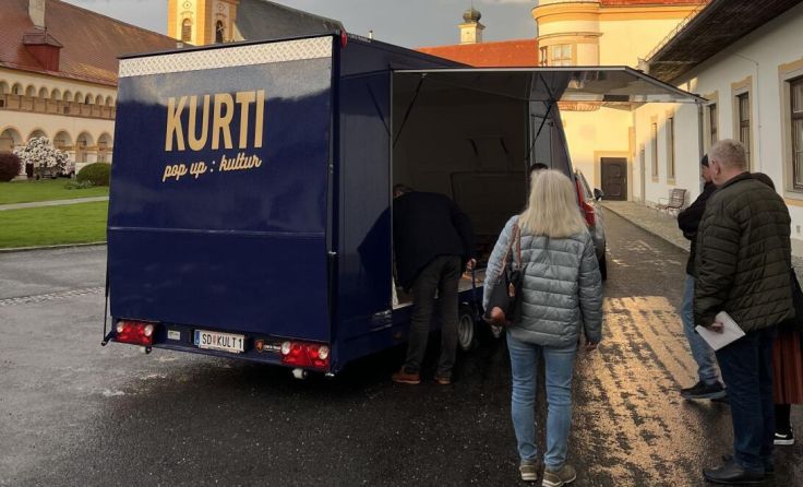 Der "Kurti" im Hof des Stiftes Reichersberg (Foto: Herta Gurtner)