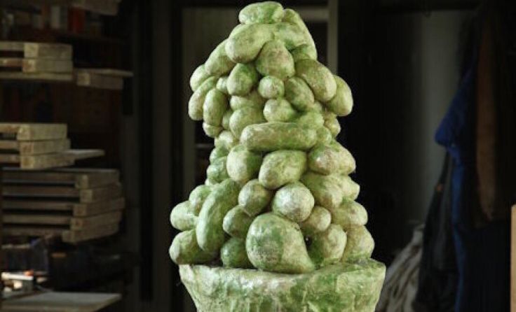Keramik „Haufen“ von Hans Fischer, 2014 (Foto: Galerie am Stein)