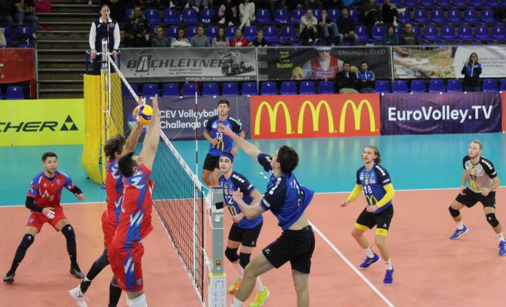 „Übanachtig“ bringt 24 Stunden Volleyball im Volleydome. (Foto: Tips / Horn)