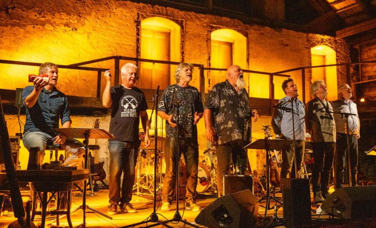 Das Querschläger-Doppelkonzert ist im KiK eine vorweihnachtliche Tradition. (Foto: Judith Barfuss)