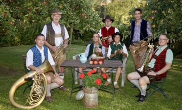 Marktmusikkapelle Taiskirchen lädt ein zu Voixmusi und Gstanzl