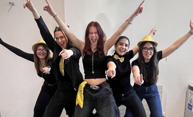 Das Organisationsteam, voll motiviert und bestens gelaunt (Foto: Marie Schneiderbauer)