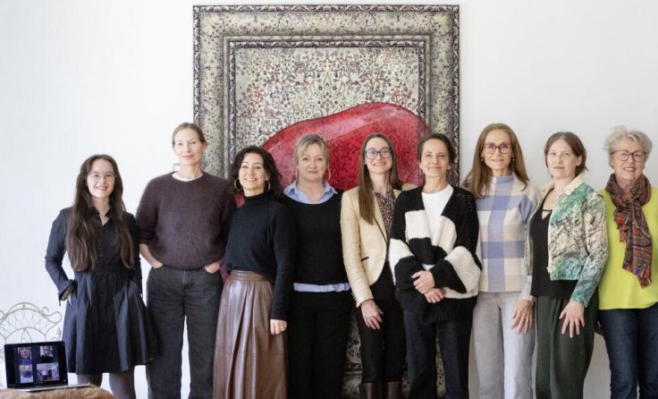 Marion Kilianowitsch (5. v. r.) mit anderen Künstlerinnen (Foto: privat)