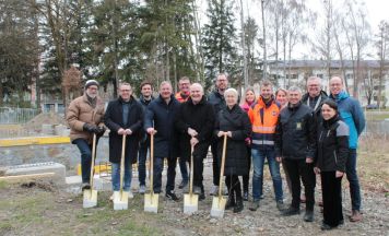 Spatenstich für Brücke beim Brauereipark in Ried