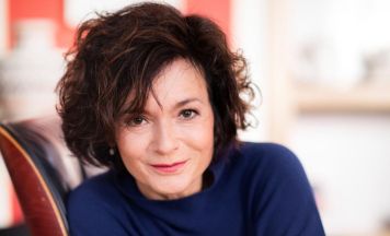 Benefiz-Matinee: Wiener Lieder und Schmäh mit Katharina Stemberger