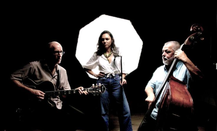 Das Eva Moreno Trio tritt am 30. April in der Team 7-Welt auf. (Foto: Foto: Michael Acker)