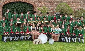 Ortsmusik St. Marienkirchen/H. spielt Blasmusik, Musical, Pop und ein Geschenk
