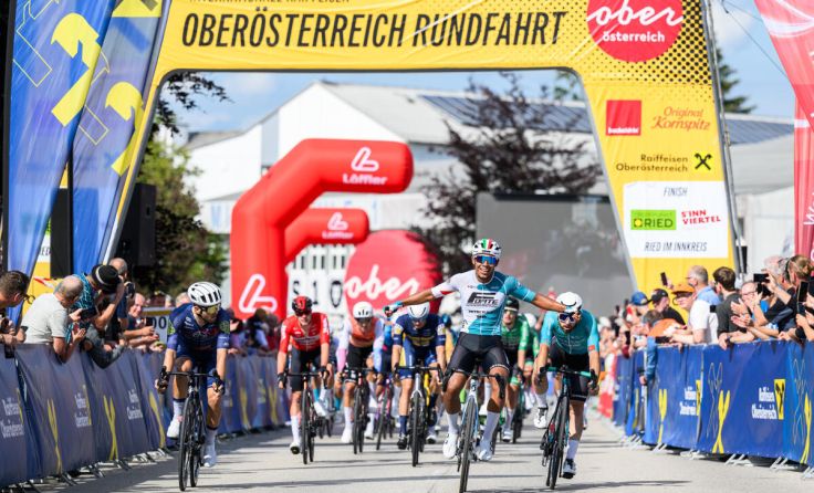 Zieleinfahrt in Ried 2025 (Foto: OÖ. Classics / Jure Gasparic)