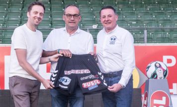 Fussl Modestraße und SV Oberbank Ried bleiben auch in der kommenden Saison Partner