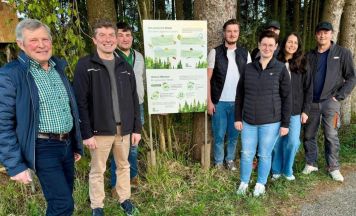 Lambrechtener Bauern informieren über Waldwirtschaft