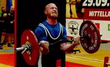 Gerhard Reich triumphiert bei Powerlifting-WM in Deutschland