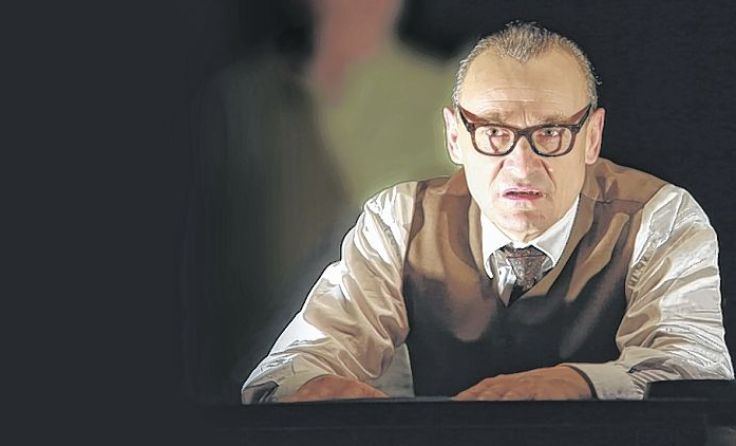 Das 275 Stunden andauernde Verhör von Eichmann wird inszeniert. Foto: Franz Froschauer 