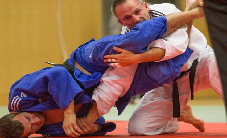 Georg Reiter (blauer Kimono) gegen Andreas Scheiterbauer Foto: Christian Fidler