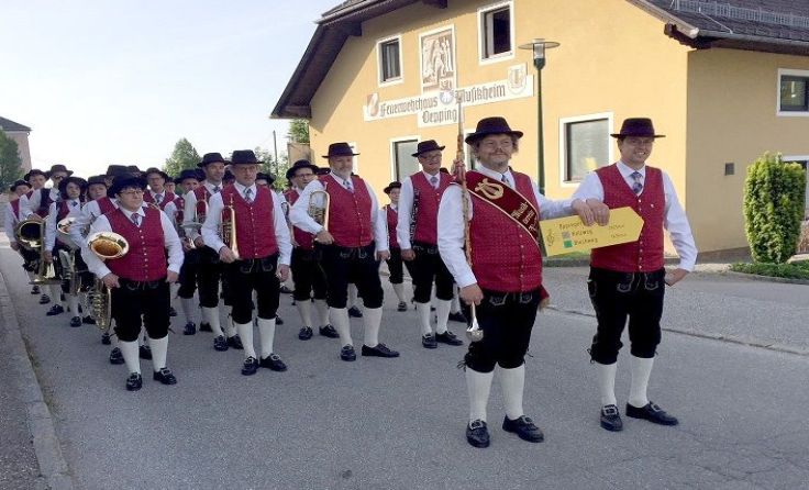 Die Oeppinger Musiker richten zwei neue Wanderwege ein.