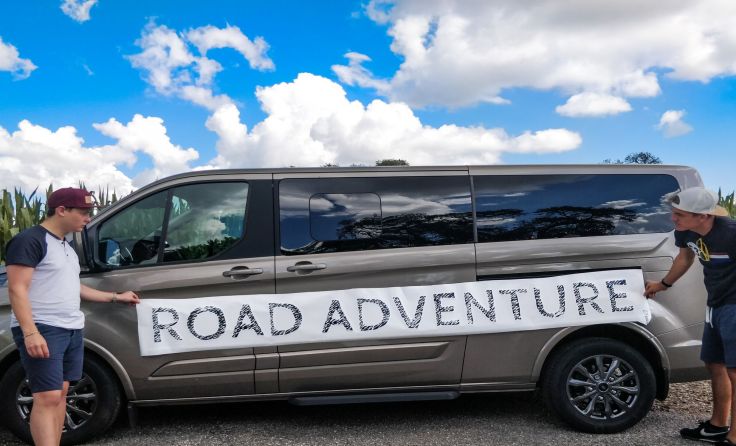 Ein Auto gab's für das Abenteuer von einem Sponsor.