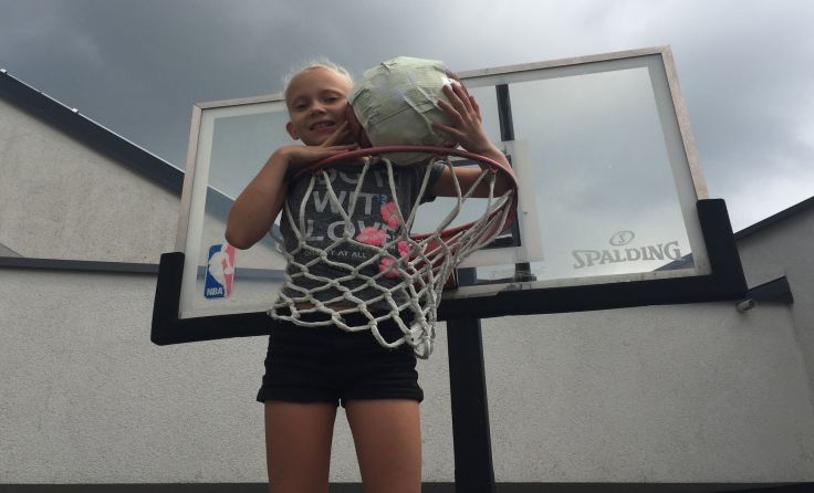 Chiara Süss aus Oberkappel hat mit ihrem Zeugnis einen Volltreffer gelandet.