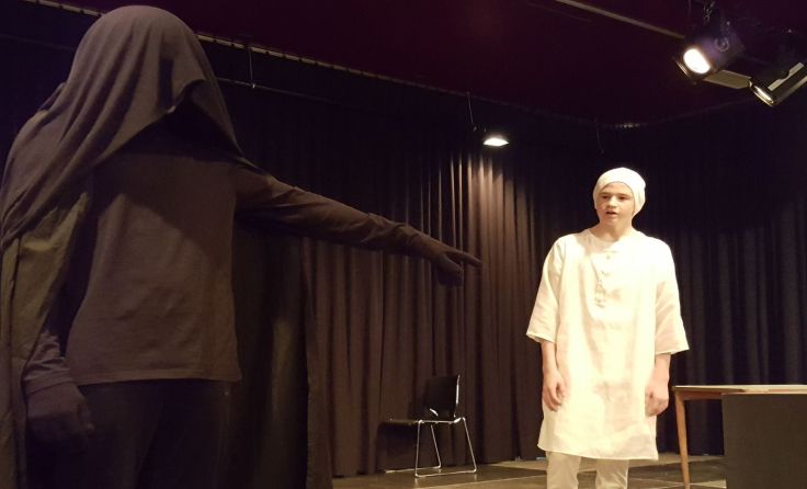 Szene aus "A Christmas Carol" der NMS Haslach. Foto: A. Peherstorfer