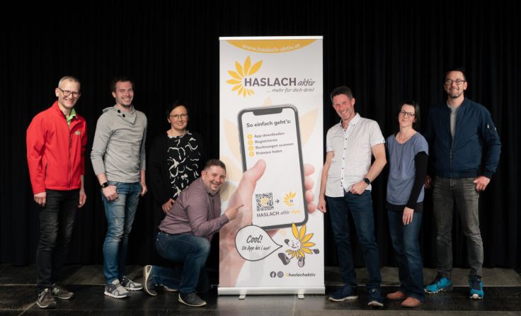 Die Mitglieder des Vereins Haslach Aktiv haben ihre App aus der Taufe gehoben. (Foto: Macrew.at)