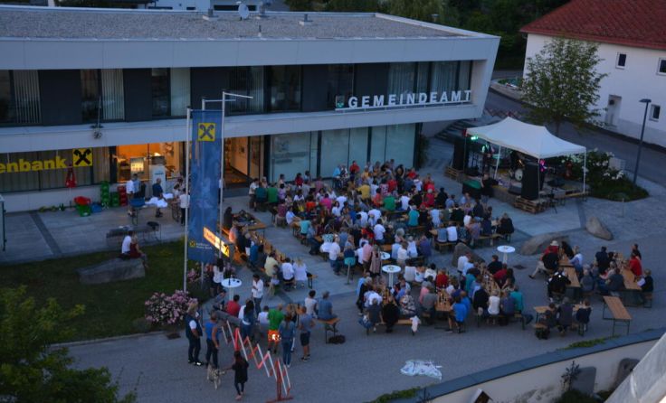Am Ortsplatz wird es wieder gute Musik geben. (Foto: Gemeinde)