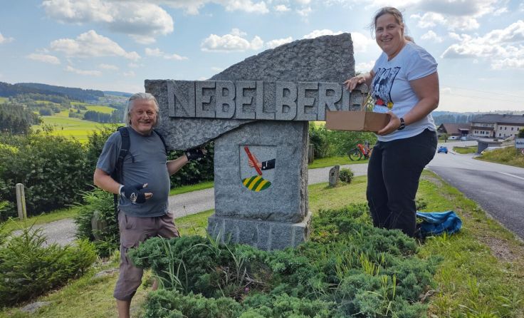 Künstler Michael Lauß mit Kulturobfrau Doris Rothbauer (Foto: privat)