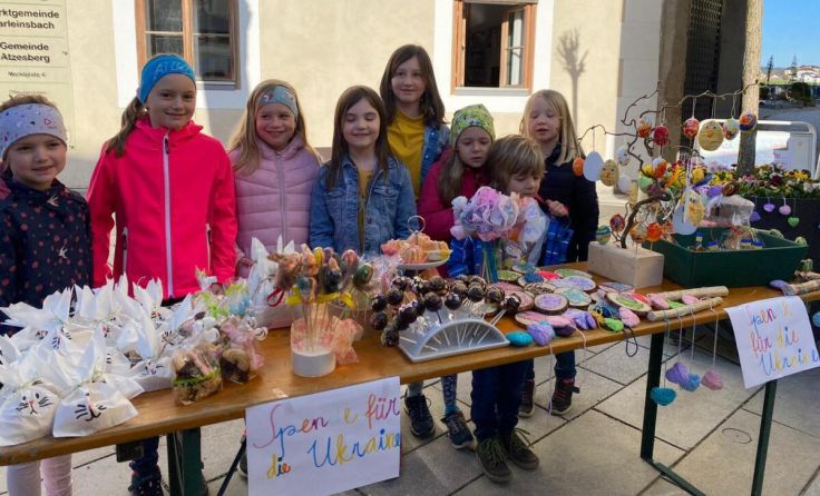 Hanna, Valentina, Alissa, Carla, Eliana, Mira und Miriam verkauften Selbstgemachtes. (Foto: privat)