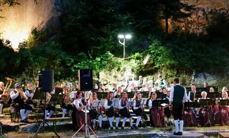 Wunderbare Musik vor wunderbarer Kulisse (Foto: MV St. Stefan)