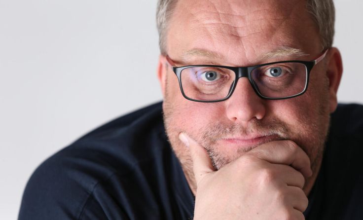 Mit Günther Lainer gibt's beim Benefizabend was auf die Lachmuskeln. (Foto: Volker Weihbold)