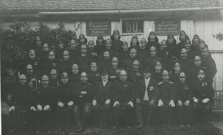 Bild aus 1923 zum 50-Jahr-Jubiläum der FF Aigen (Foto: FF Aigen)