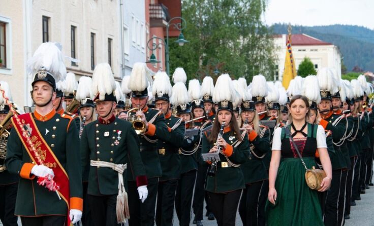 Aufmarsch zum Tag der Blasmusik (Foto: MV Haslach)