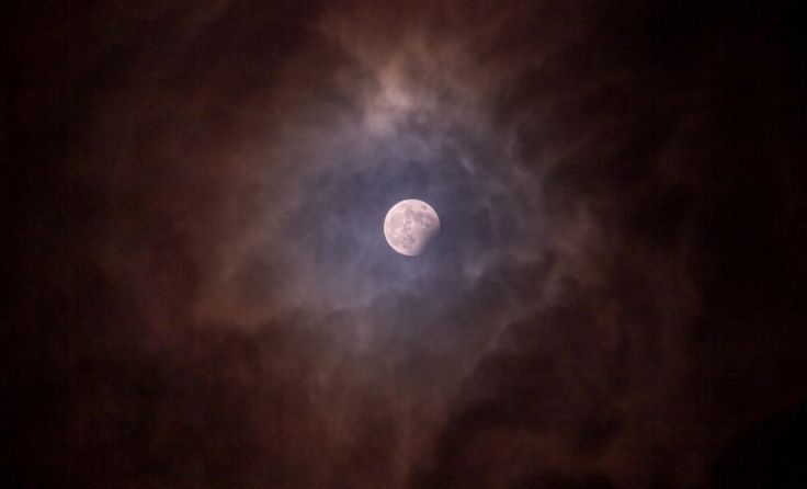 Eine sehr kleine Mondfinsternis wird im September zu sehen sein. (Foto: Siegi Ganser)