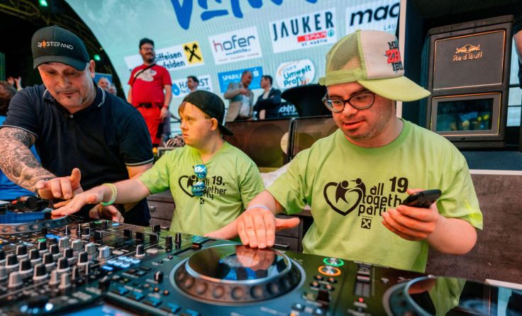 So manche Träume gehen bei der All Together Party in Erfülliung. (Foto: nach(t)leben)