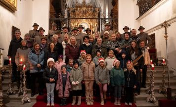 Adventsingen mit Sinn: Zuhörer spendeten mehr als 10.000 Euro für Familie Wiesinger