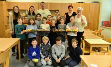 Kinder begeistert von gesunder Jause in der Volksschule Oberneukirchen 