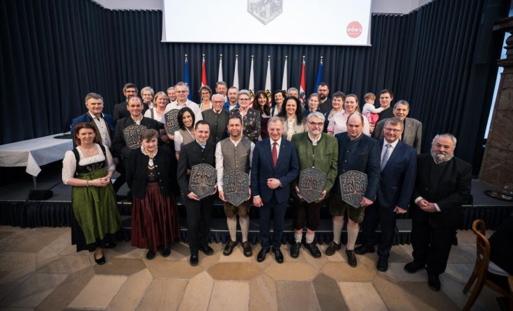 Sechs neue Erbhof-Familien gibt es nun alleine in Steyregg. (Foto: Land OÖ/Max Mayrhofer)