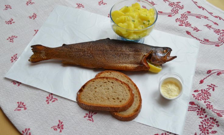 Fischräuchern in Nebelberg (Foto: Fischerverein Nebelberg)