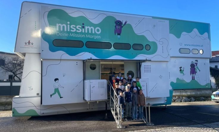 Spannender Vormittag im missimo-Truck (Foto: VS Vorderweißenbach)